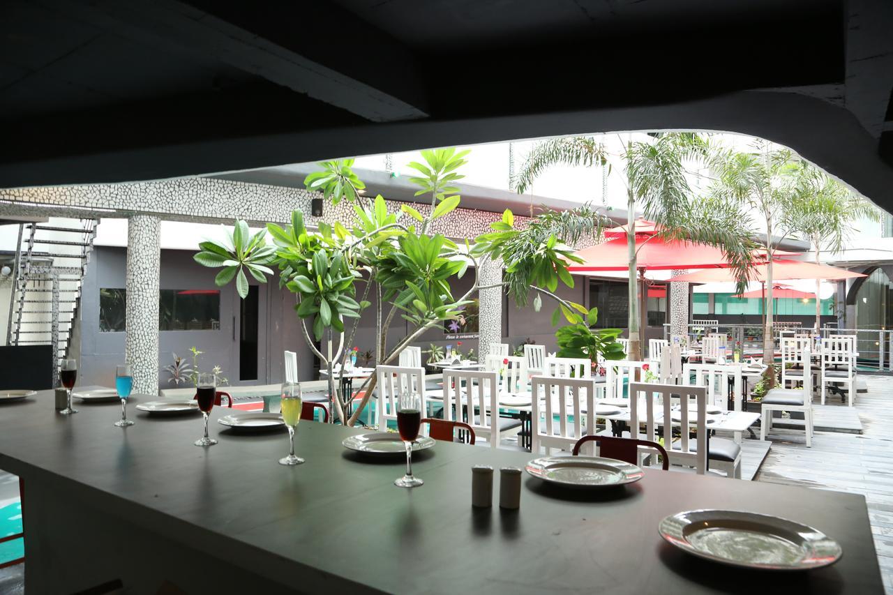 Days Inn & Suites By Wyndham Bengaluru Whitefield Exterior photo